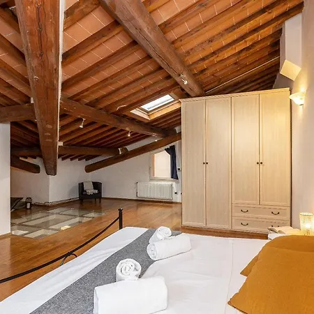 Сasa de vacaciones Palazzo Ghibellina By In Florencia