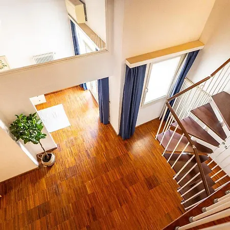 Сasa de vacaciones Palazzo Ghibellina By In